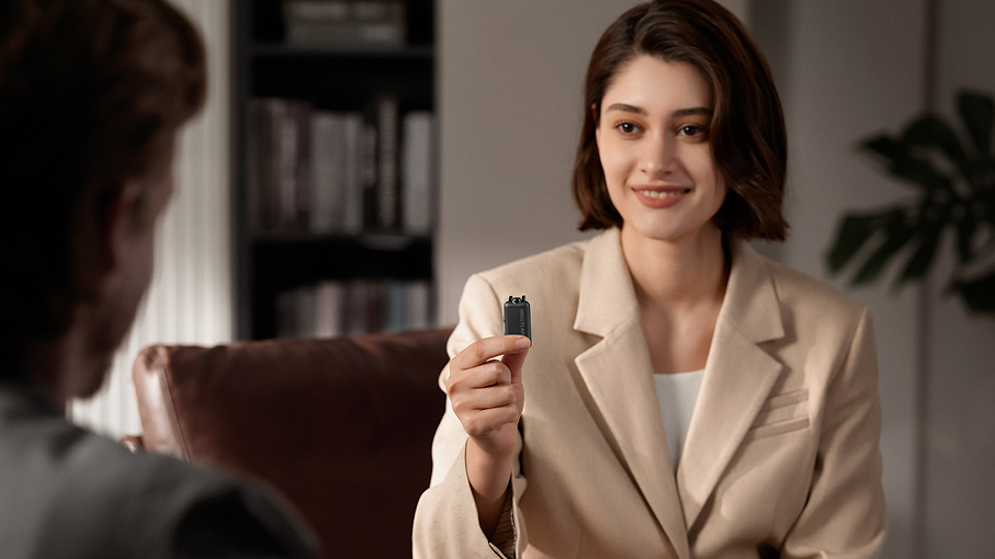 Système de microphone sans fil Hollyland LARK MAX 2 Combo pour 2 personnes, compatible avec les Cameras et mobiles (gris sidéral, 2,4 GHz) - Schéma technique officiel